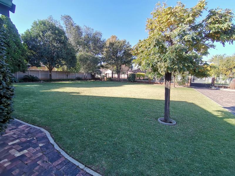 4 Bedroom Property for Sale in Vaalpark Free State